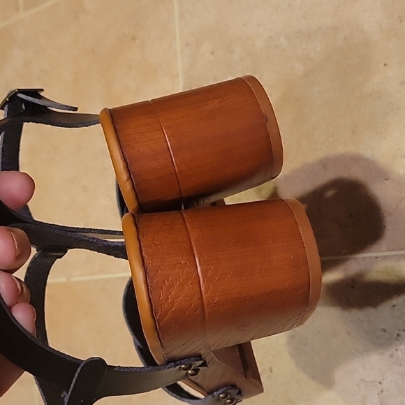 NEW! CUSHIONAIRE Slate Black Faux Leather Strappy Heeled Sandals 8. - Picture 9 of 10